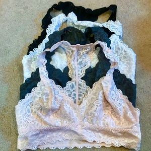 ‼️FREE‼️ with purchase! 4 Lace Bralettes
